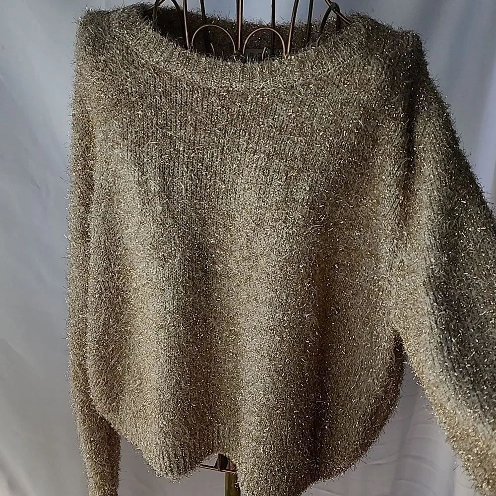 Shaggy Champagne Festive Holiday Shimmer Sparkle Round Neck Sweater Size L